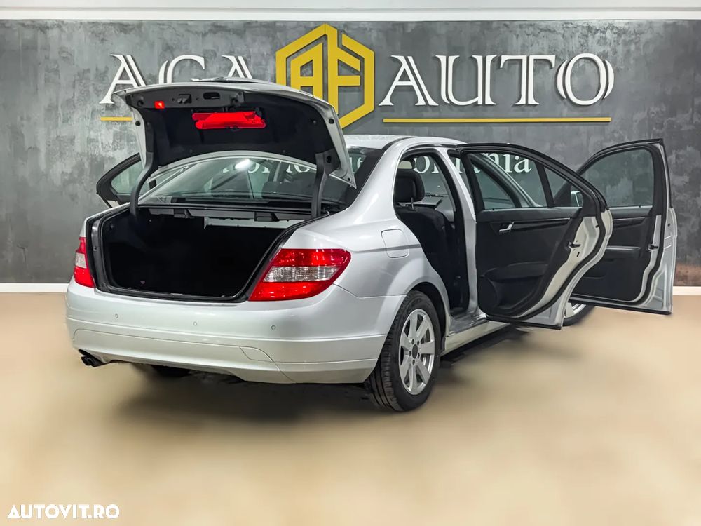 Mercedes-Benz C 200 CDI BlueEFFICIENCY - 19