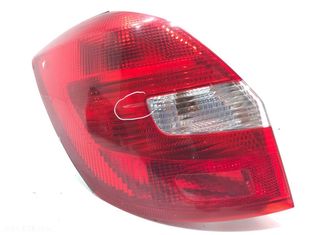 LAMPA LEWY TYŁ  SKODA FABIA II (542) 2006 - 2014 1.2 51 kW [70 KM] benzyna 2007 - 2014 5J6945111 - 1