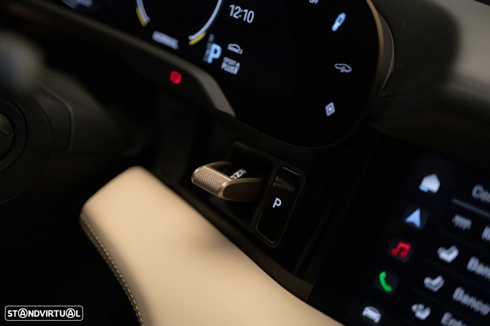 Porsche Taycan Turbo - 21