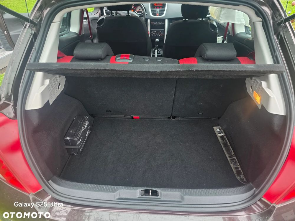 Peugeot 207 75 Urban Move - 12