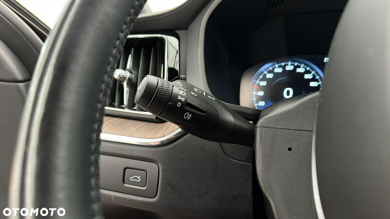 Volvo XC 60 - 24