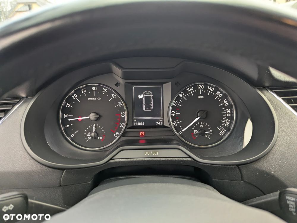 Skoda Octavia 1.6 TDI Ambition - 13