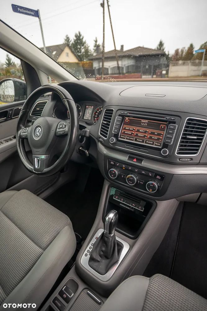 Volkswagen Sharan 2.0 TDI DSG BlueMotion Technology Comfortline - 35