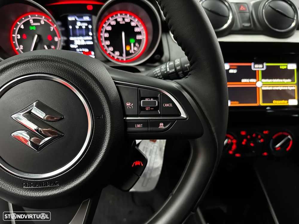 Suzuki Swift 1.2 Mild Hybrid GLX - 20