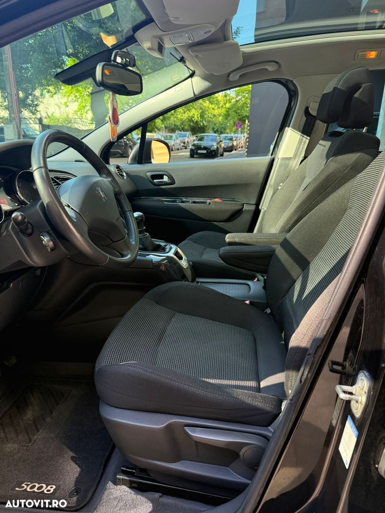 Peugeot 5008 - 5