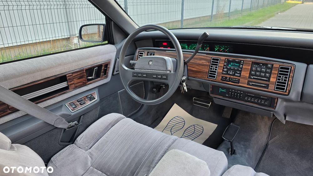 Buick Regal - 8