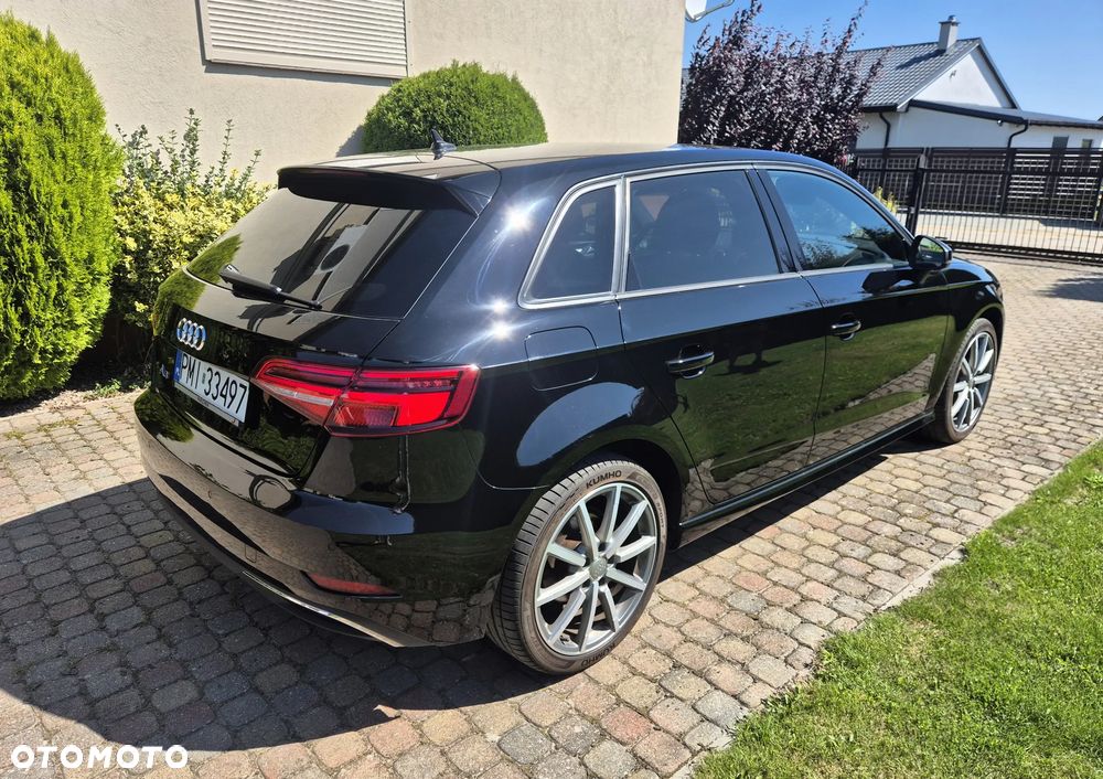 Audi A3 Sportback 40 e-tron S tronic - 3