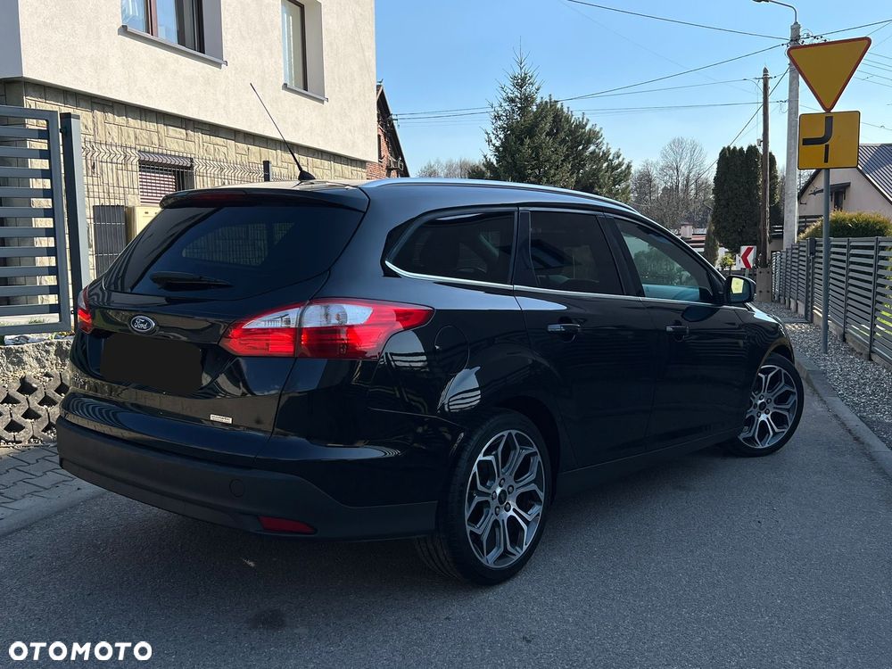 Ford Focus Turnier 1.6 TDCi DPF Start-Stopp-System Titanium - 4