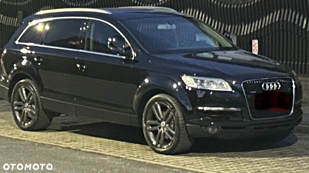 Audi Q7 - 1