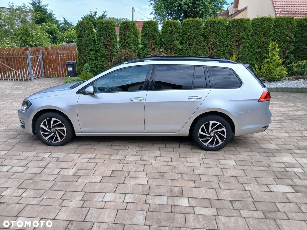 Volkswagen Golf - 5