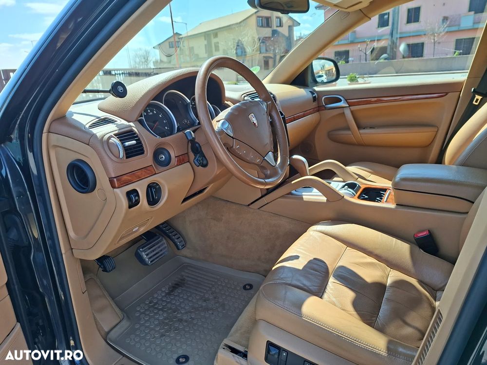 Porsche Cayenne S Tiptronic - 32