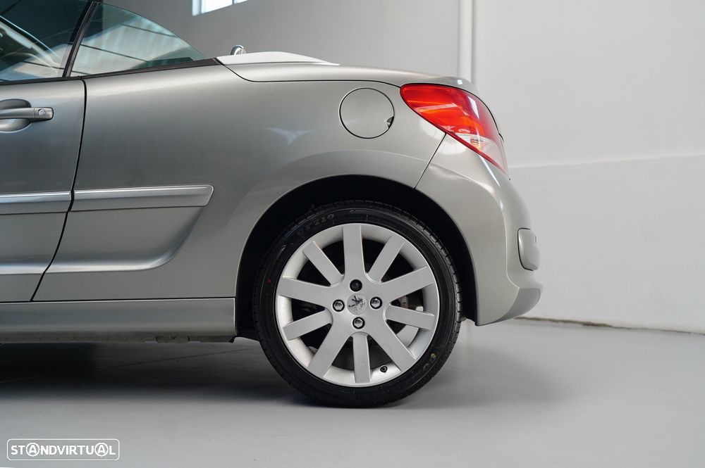 Peugeot 207 CC 1.6 HDi Sport FAP - 24
