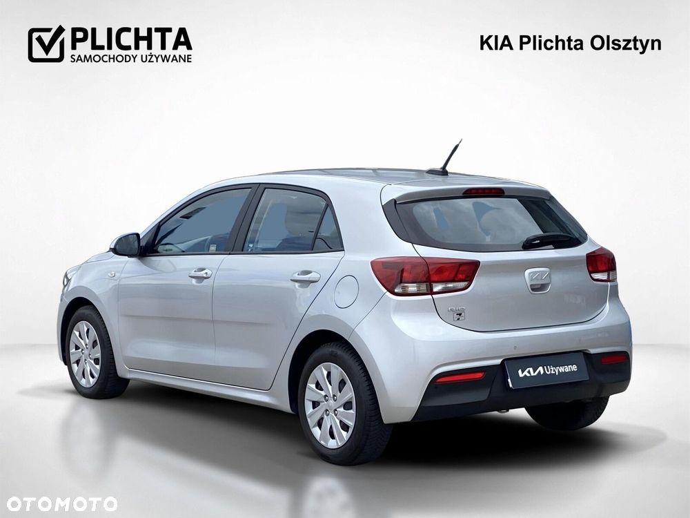 Kia Rio - 4