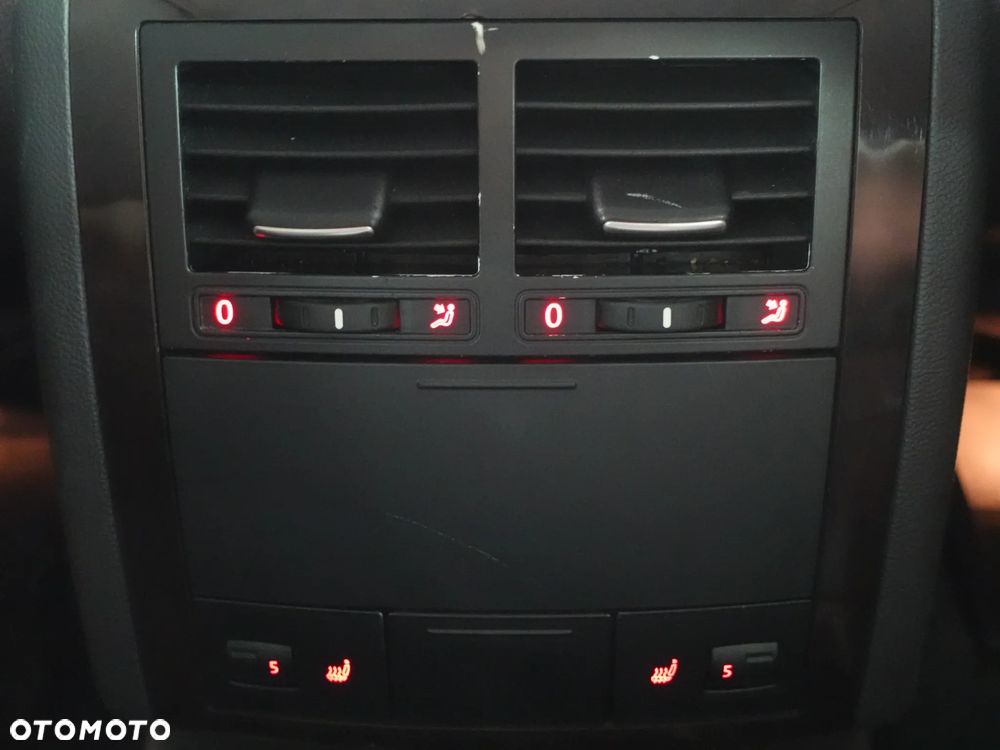 Volkswagen Touareg 5.0 V10 TDI Automatik - 23
