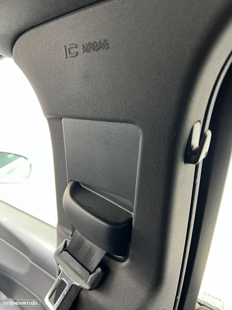 Volvo XC 60 2.0 D4 R-Design AWD Geartronic - 46