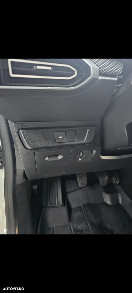 Dacia Logan ECO-G 100 MT6 Prestige - 12