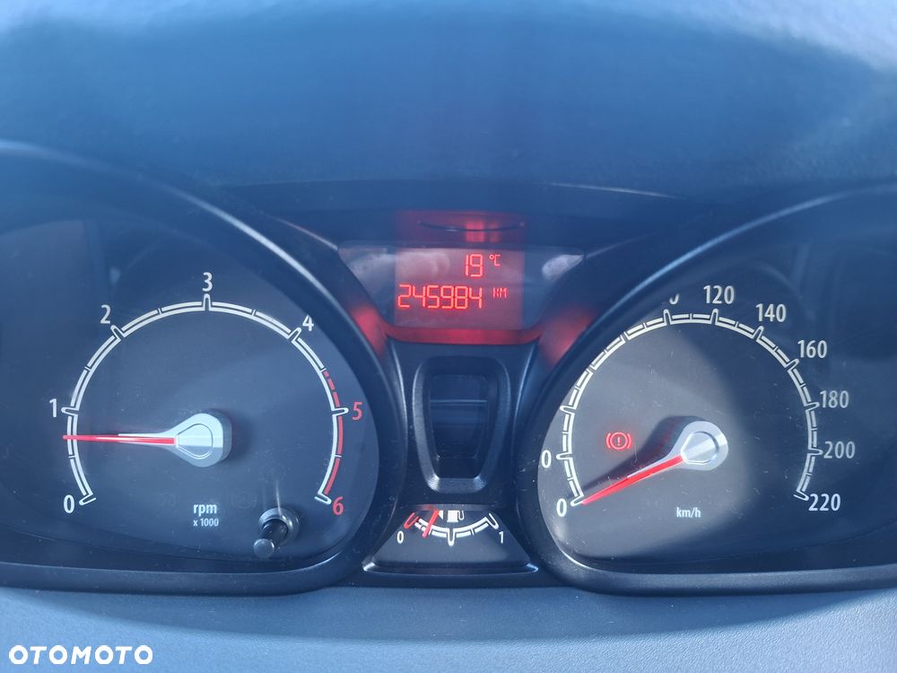 Ford Fiesta - 7