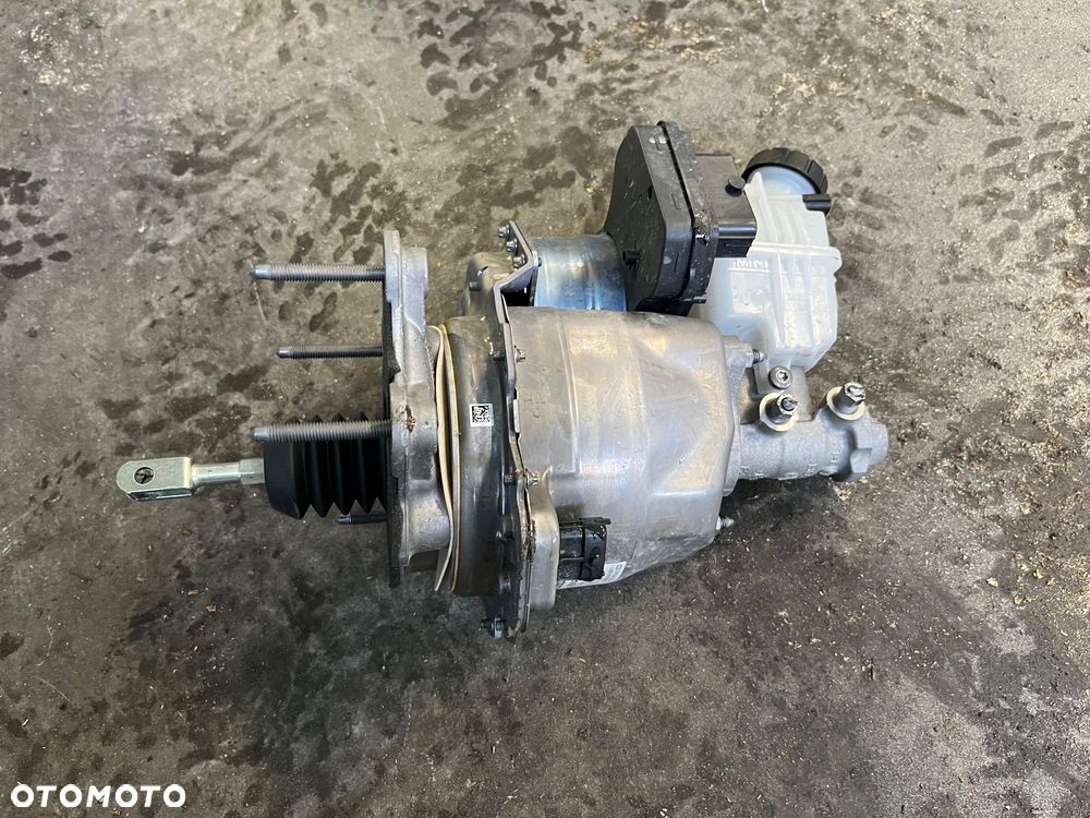 Serwo pompa zbiorniczek hamulcowy Renault Clio V LIFT E-Tech Hybryda - 2