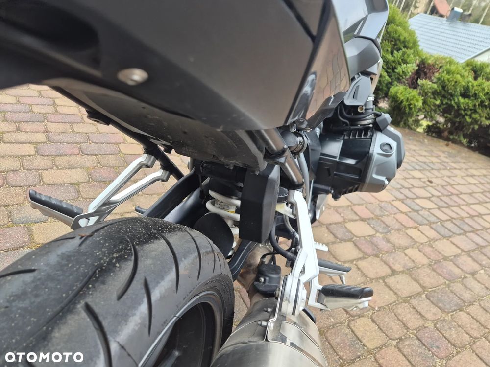 BMW R - 19