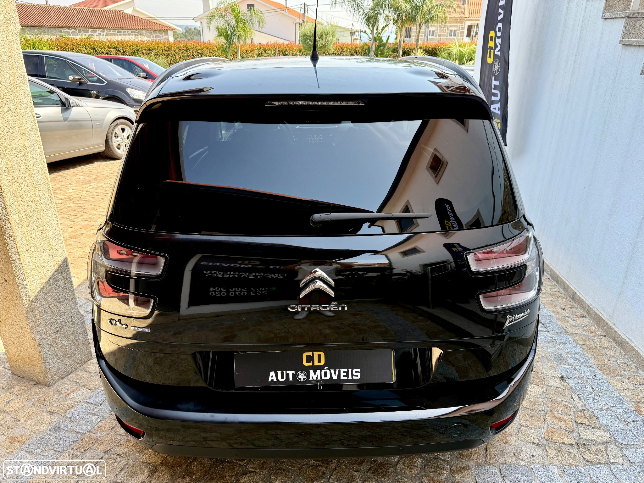 Citroën C4 Grand Picasso e-HDi 115 Intensive - 16