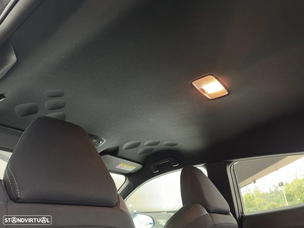 Toyota C-HR 2.0 Hybrid Square Collection - 32