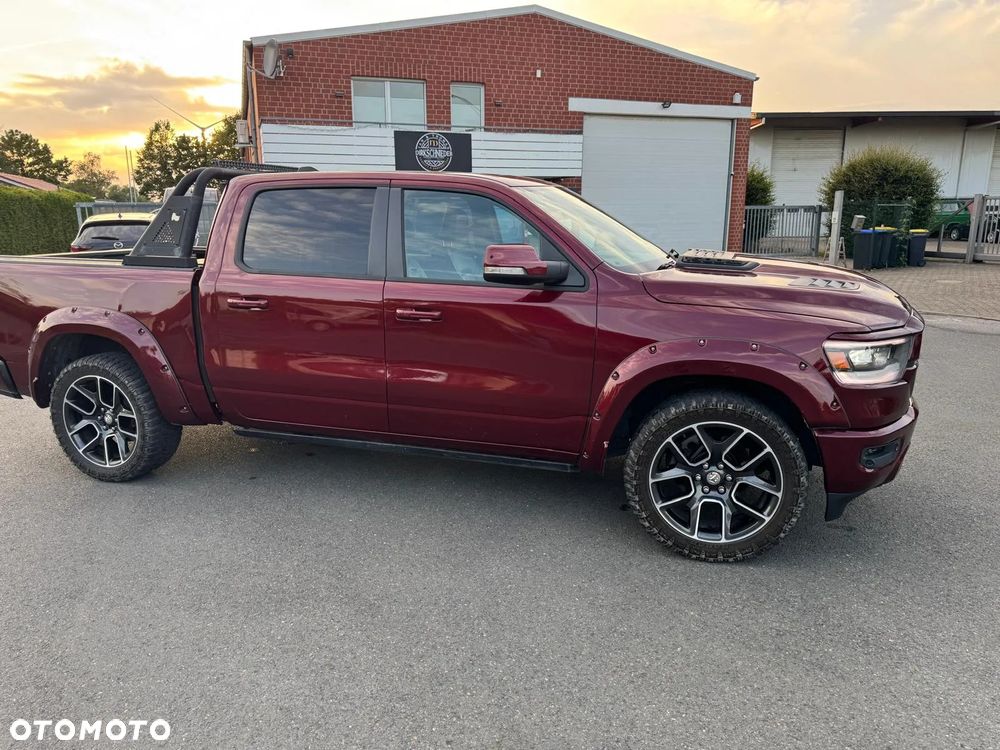 RAM 1500 Crew Cab Sport - 9