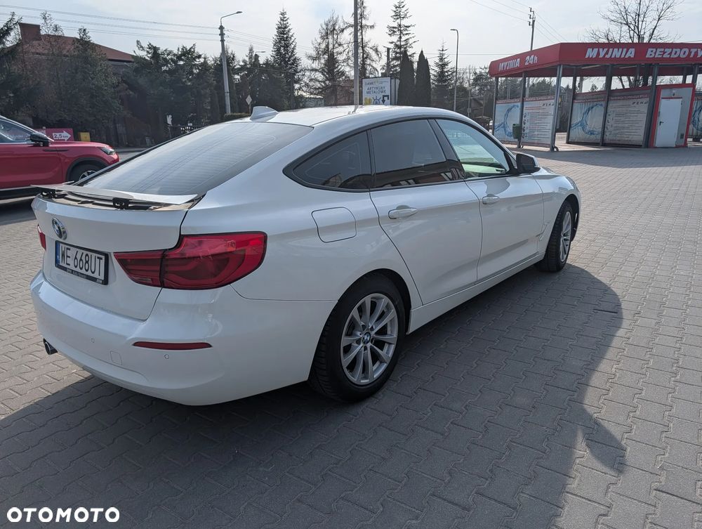BMW 3GT 320d xDrive Advantage - 3