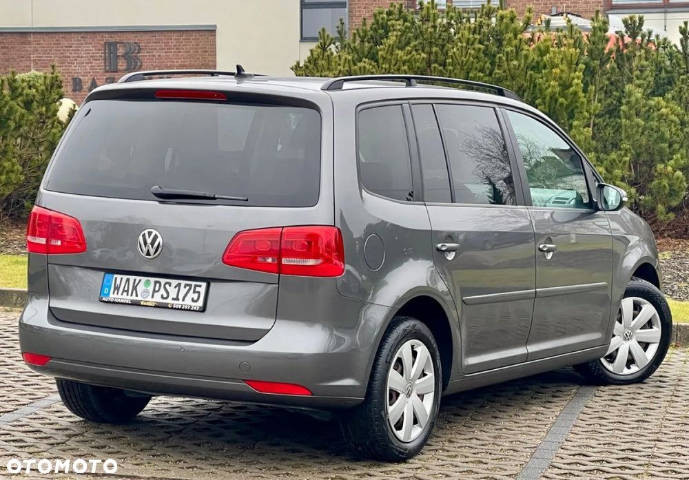 Volkswagen Touran 2.0 TDI DSG Highline - 13