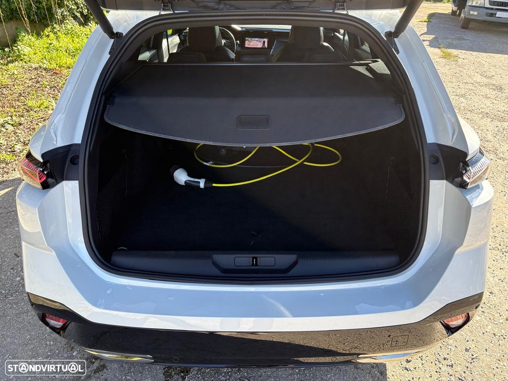 Peugeot 308 SW 1.6 Hybrid GT e-EAT8 - 37