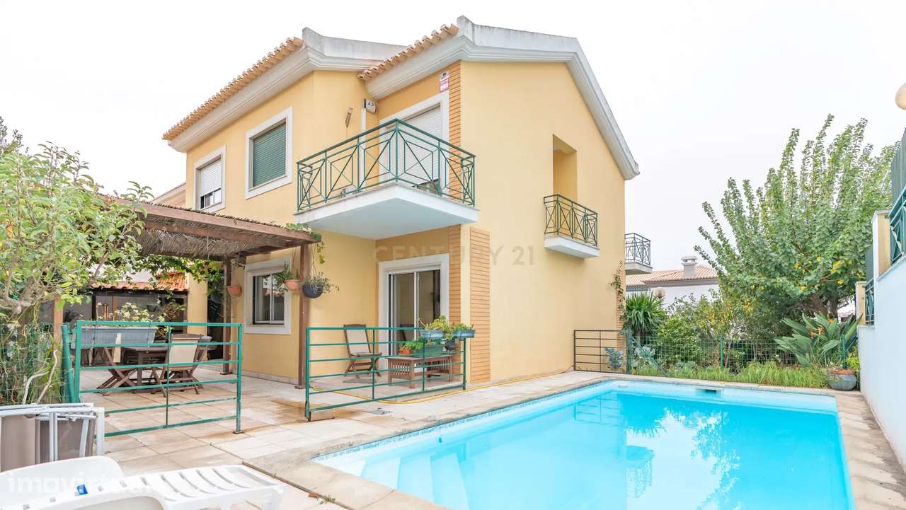 Espetacular Moradia T5 em Carcavelos, piscina, jardim, boas áreas, loc - Grande imagem: 3/60