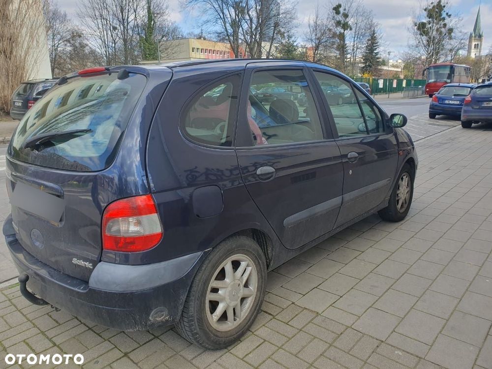 Renault Scenic 2.0 16V Expression - 4