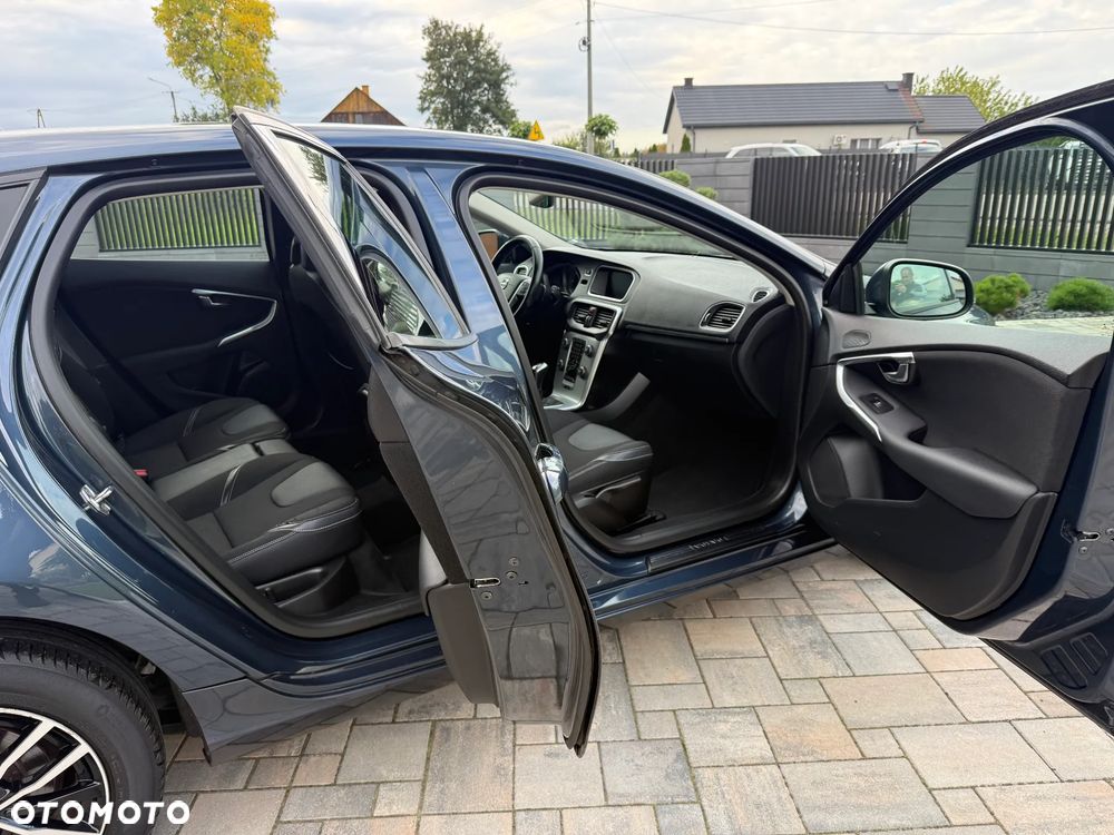 Volvo V40 D2 Summum - 25