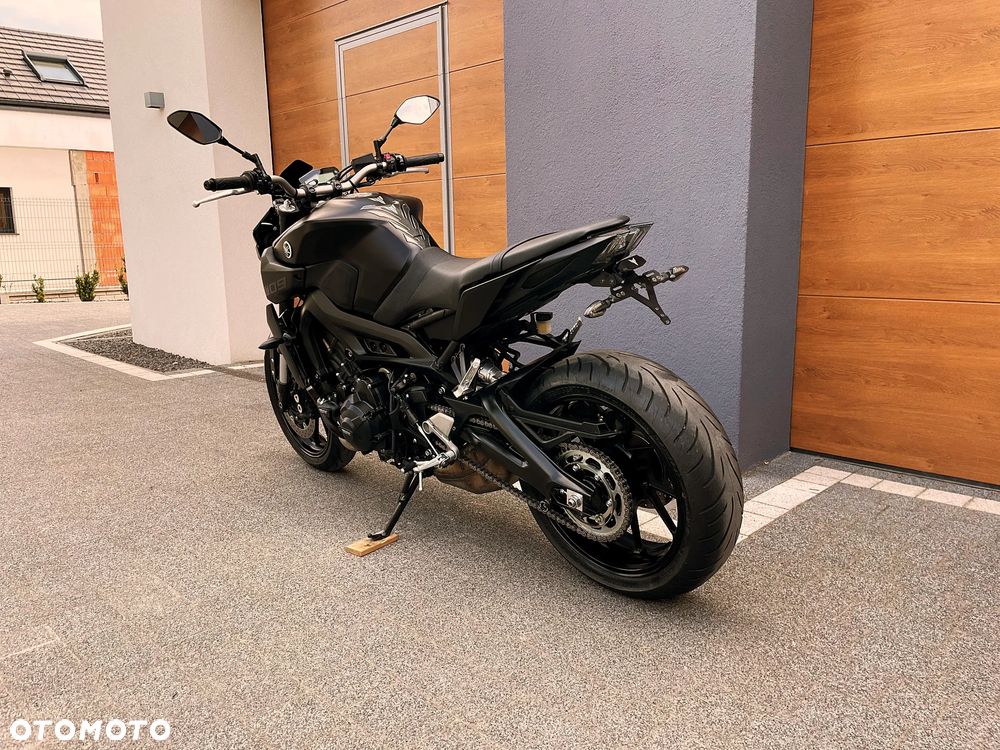 Yamaha MT - 6
