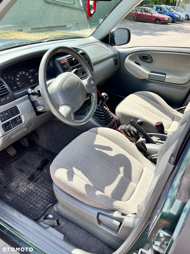 Suzuki Grand Vitara 2.0 TD - 9