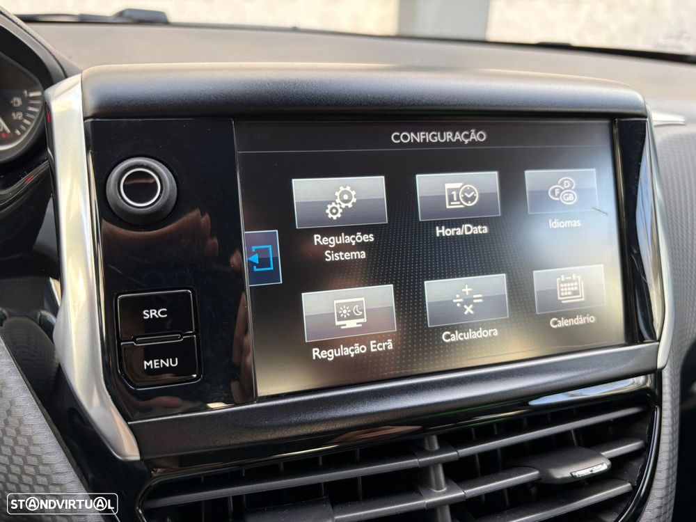 Peugeot 208 1.2 PureTech Style - 24