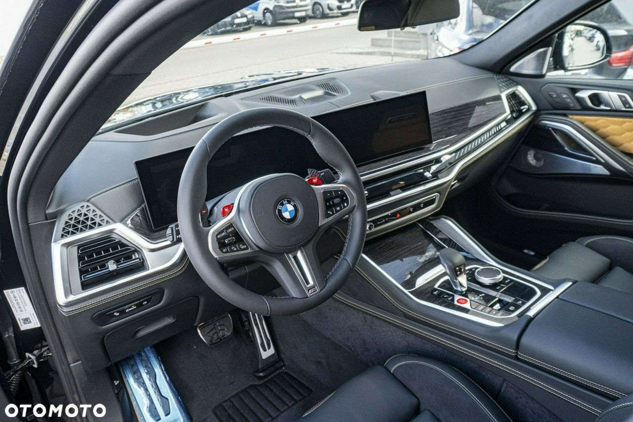 BMW X6M - 12