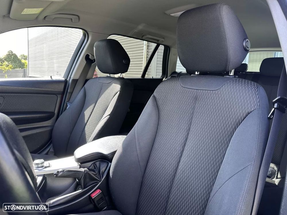 BMW 316 d Line Sport - 48