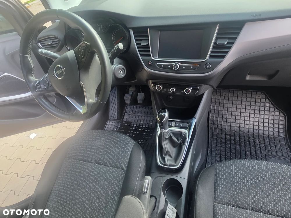 Opel Crossland X - 24