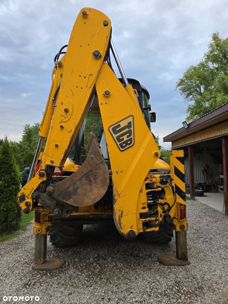 JCB 3CX - 9