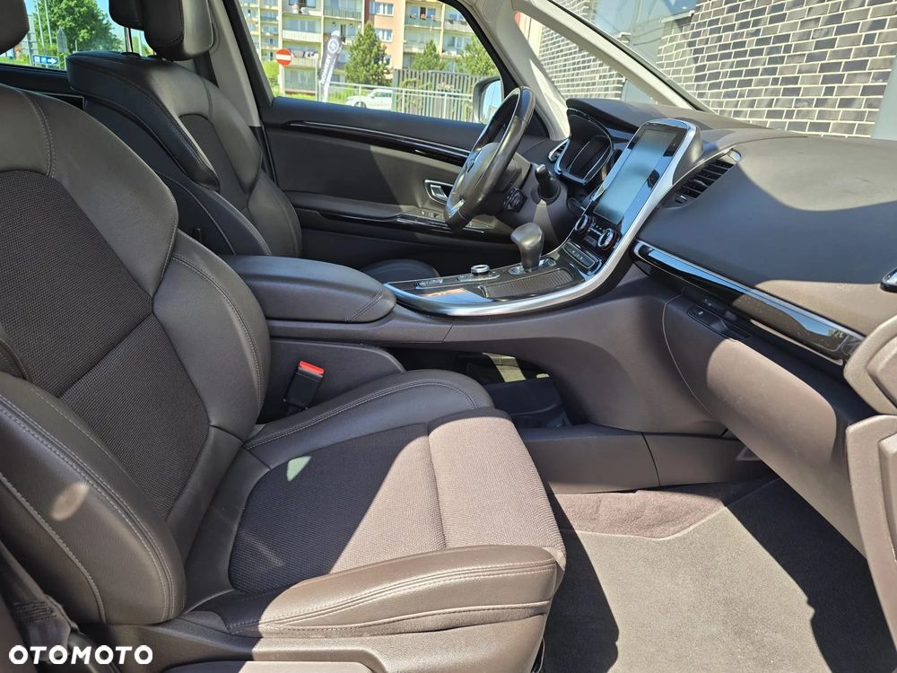 Renault Espace 1.8 TCe Energy Magnetic EDC 7os - 23