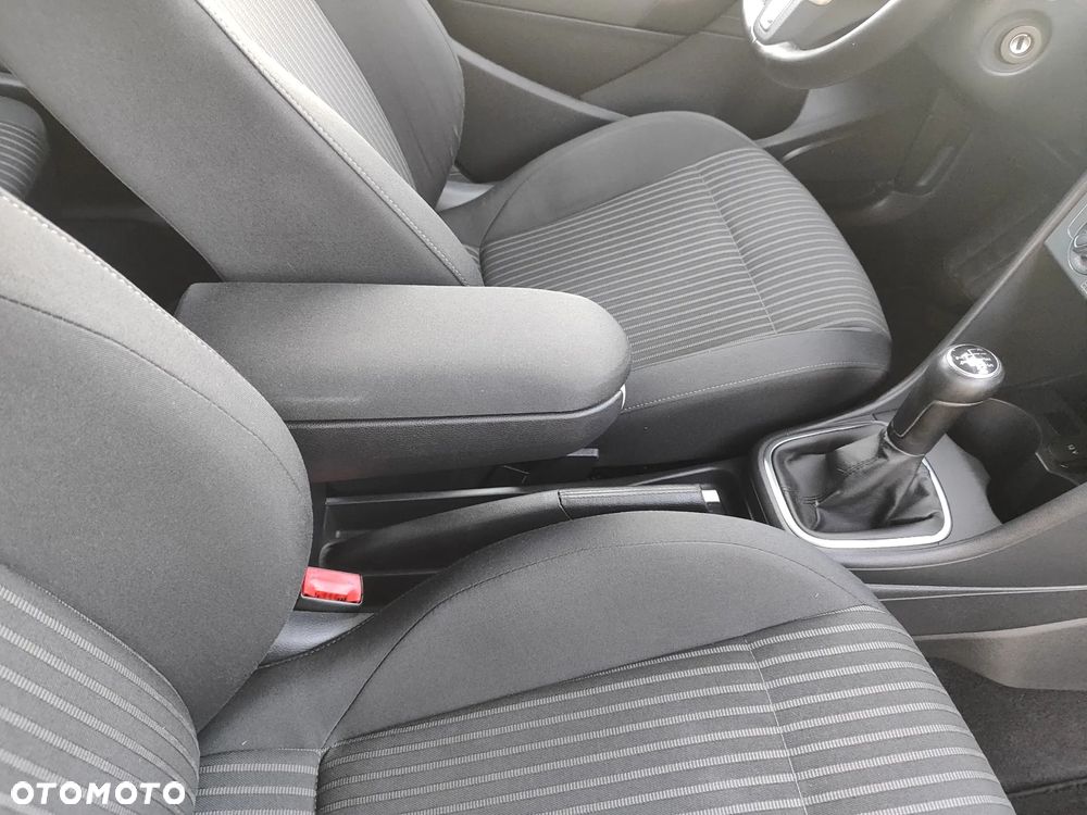 Volkswagen Polo 1.4 FSI Highline - 28