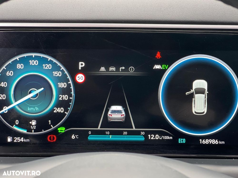 Hyundai Tucson 1.6 l 215 CP 4WD 6AT HEV Luxury - 30