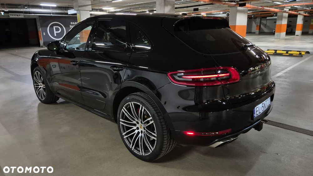 Porsche Macan Turbo PDK - 3