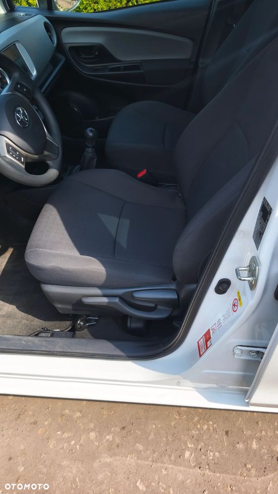 Toyota Yaris 1.5 Active - 16