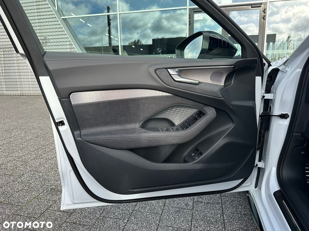 Audi A5 Limousine - 13