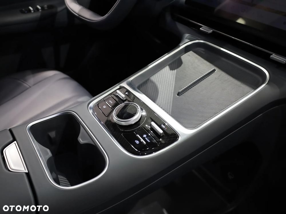 Geely Starray EM-i 1.5 PHEV Pro - 18
