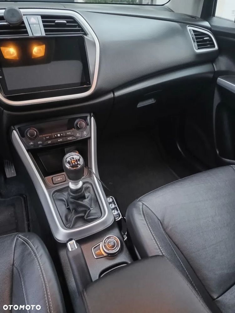 Suzuki SX4 S-Cross 1.6 DDiS Elegance 4WD - 19