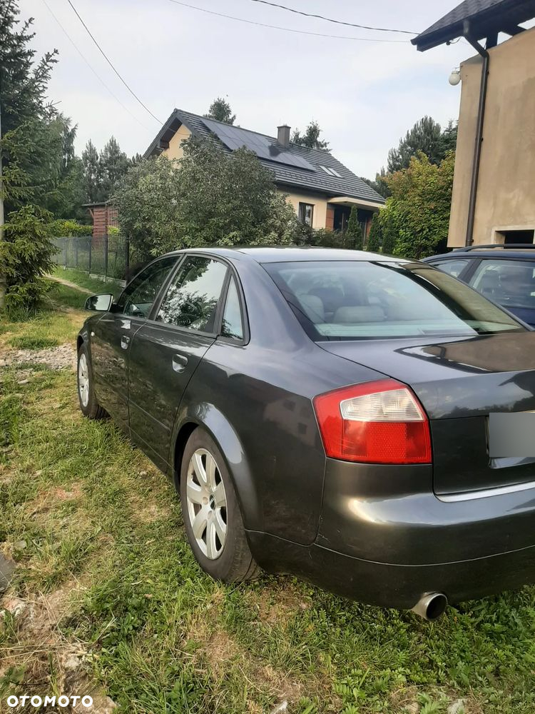 Audi A4 Avant 1.8T Quattro - 7