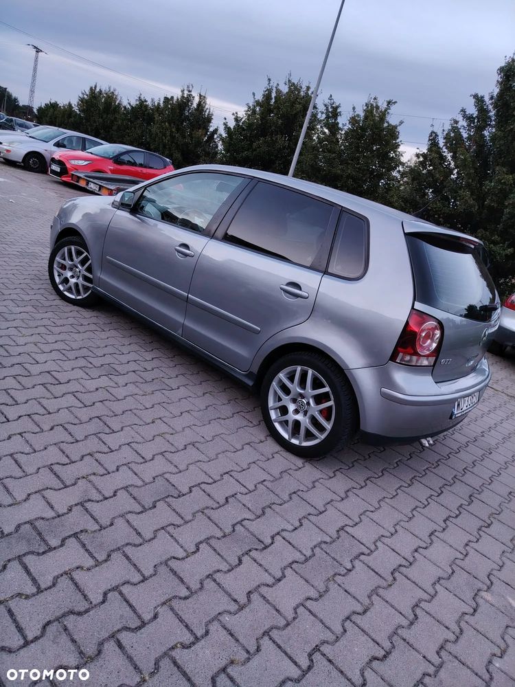 Volkswagen Polo - 4