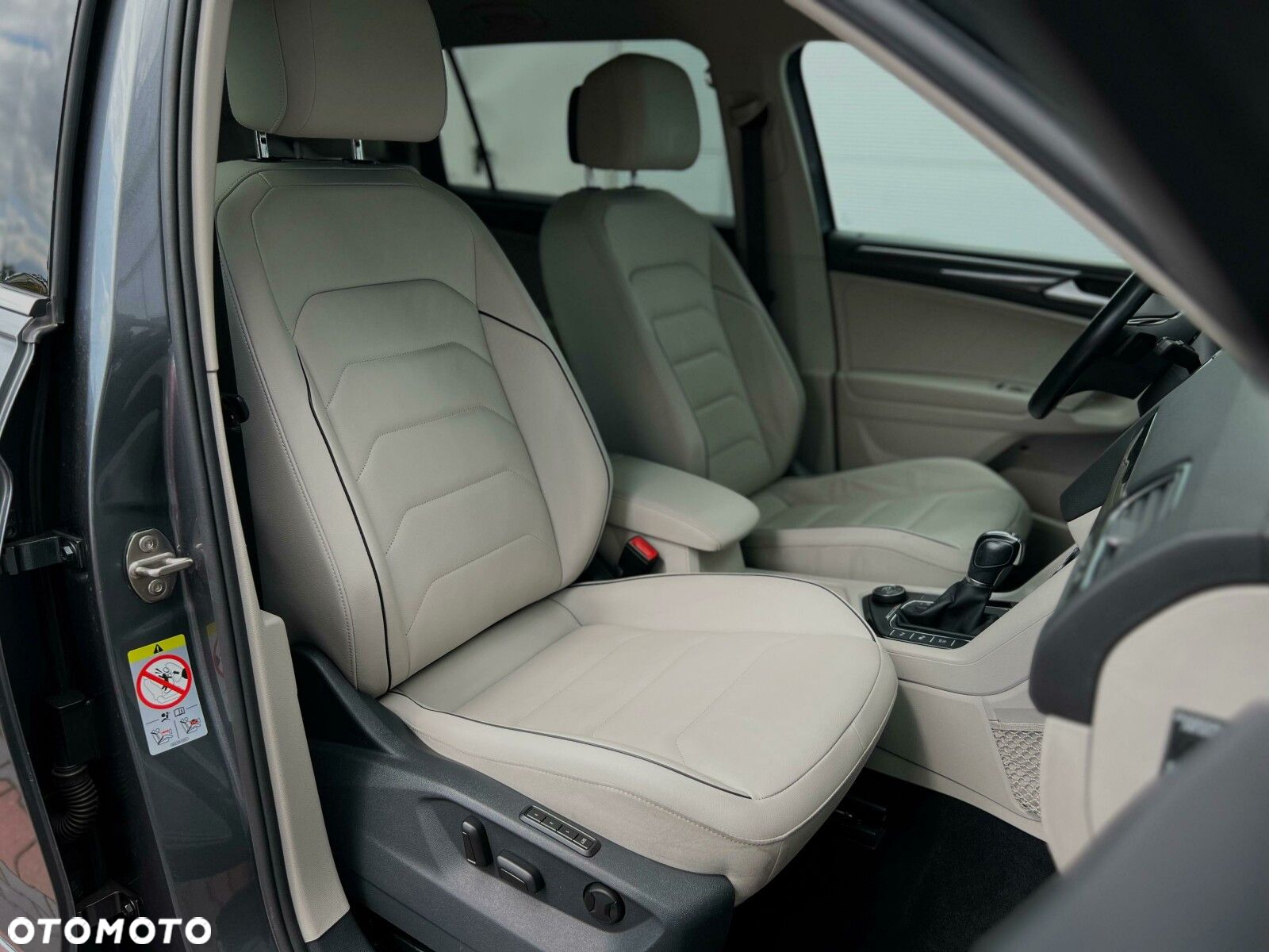 Volkswagen Tiguan Allspace 2.0 TSI 4Mot Highline DSG 7os - 19